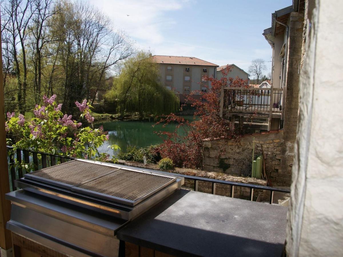 Lovely Holiday Home Near Joset Alain Dun-sur-Meuse Bagian luar foto